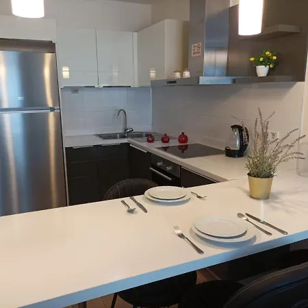 Apartment Mall Of Full 1+1 *